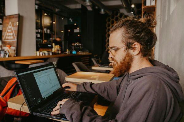 Zendesk (Live Chat, Feedback)